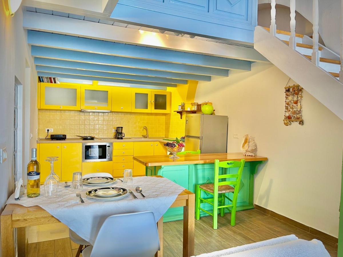 Seafront - Harbour View , Pitini 2 Apartment ซีมี ภายนอก รูปภาพ